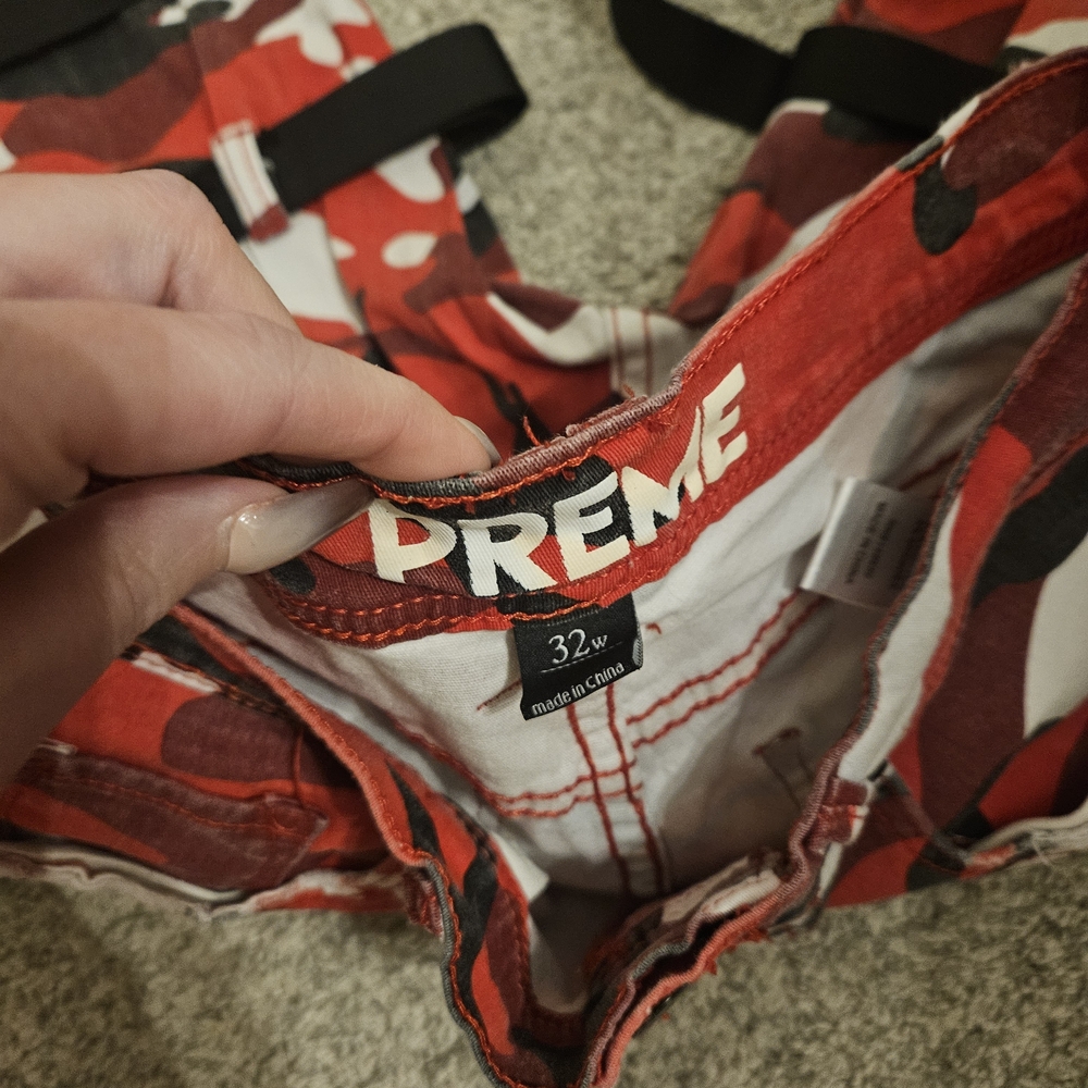 Preme Red Camo Men's Jean Shorts - Picture 4 of 4